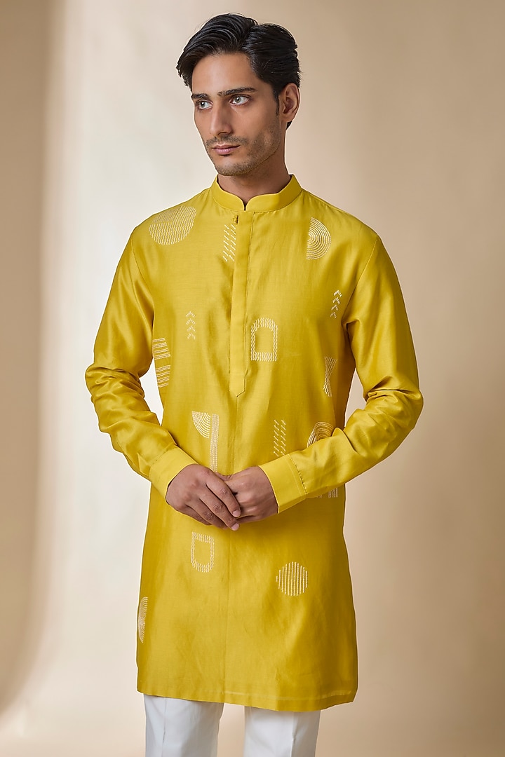 Marigold Yellow Silk Kurta Set by Dhruv Vaish at Pernia's Pop Up Shop