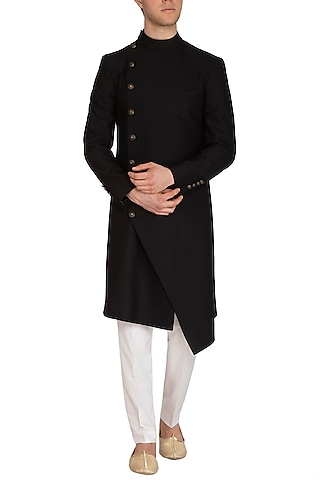 Black Velvet Ranveer Singh Style Sherwani 🔥 Wholesale Fabric Available 🔥  Order On WhatsApp/Call 9870636767 . . . . #kphbespoke…