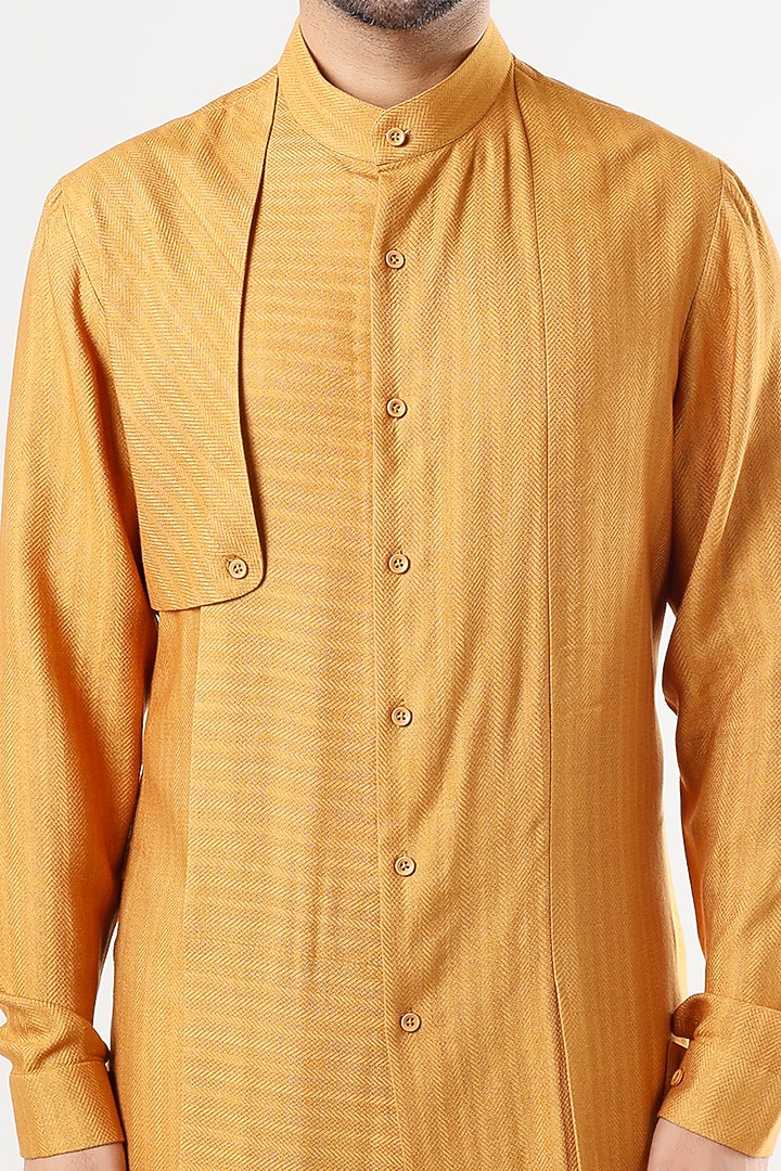 Yellow Herringbone Cotton Silk Kurta Set by Dhruv Vaish at Pernia's Pop Up Shop