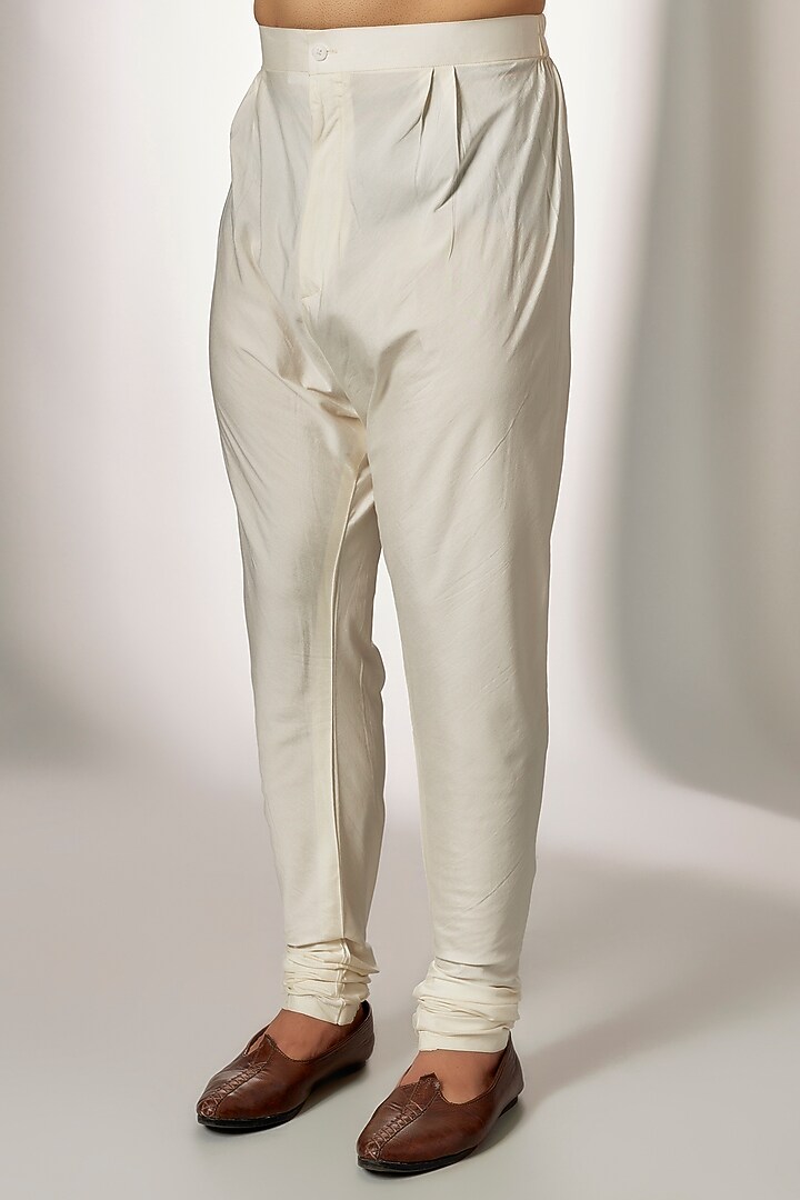 Cream Cotton Silk Chanderi Embroidered Kurta Set by Dhruv Vaish at Pernia's Pop Up Shop