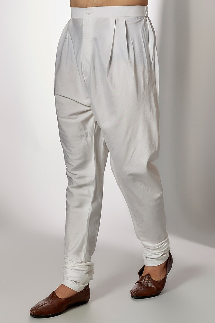 Cream & Mustard Cotton Silk Chanderi Embroidered Kurta Set by Dhruv Vaish at Pernia's Pop Up Shop