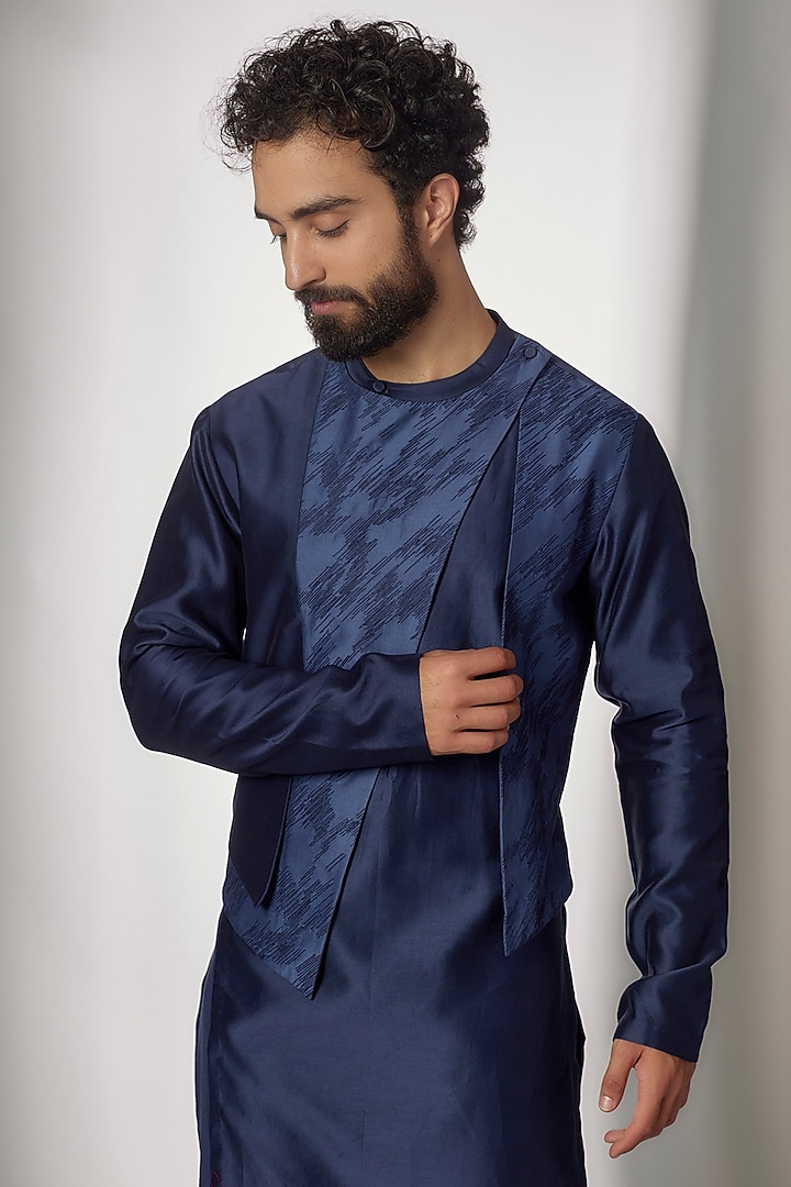 Navy Cotton Silk Chanderi Embroidered Hybrid Kurta Set by Dhruv Vaish at Pernia's Pop Up Shop