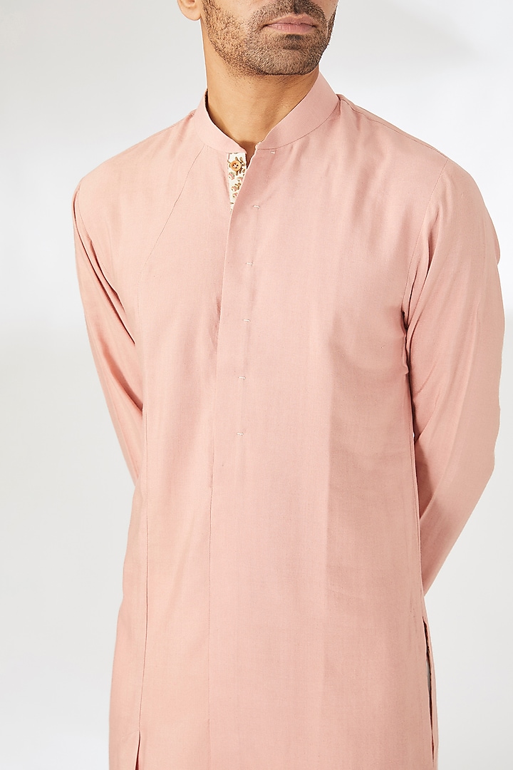Onion Pink Cotton Silk Kurta Set by Dhruv Vaish at Pernia's Pop Up Shop