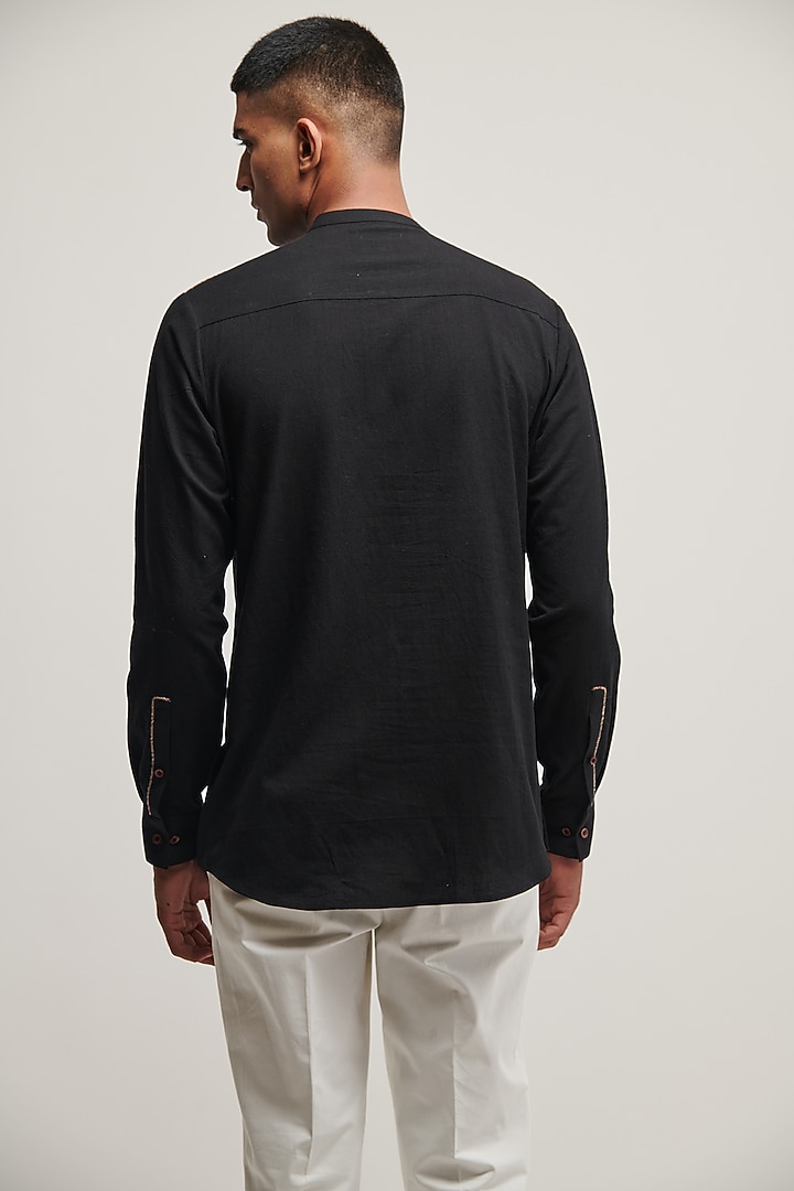 Black Handloom Cotton Short Kurta by Dhruv Vaish at Pernia's Pop Up Shop