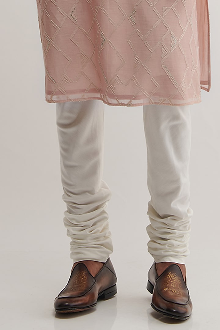 Sandrose Cotton Silk Chanderi Thread Embroidered Kurta Set by Dhruv Vaish at Pernia's Pop Up Shop