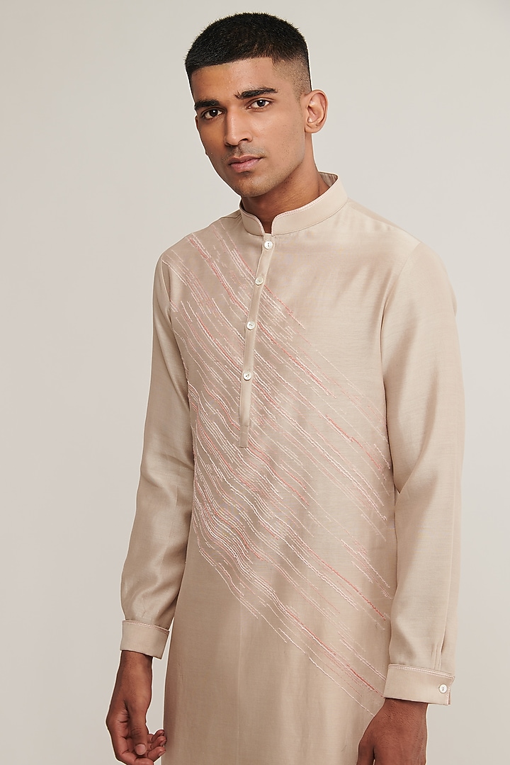 Moon Rock Cotton Silk Chanderi Thread Embroidered Kurta Set by Dhruv Vaish at Pernia's Pop Up Shop