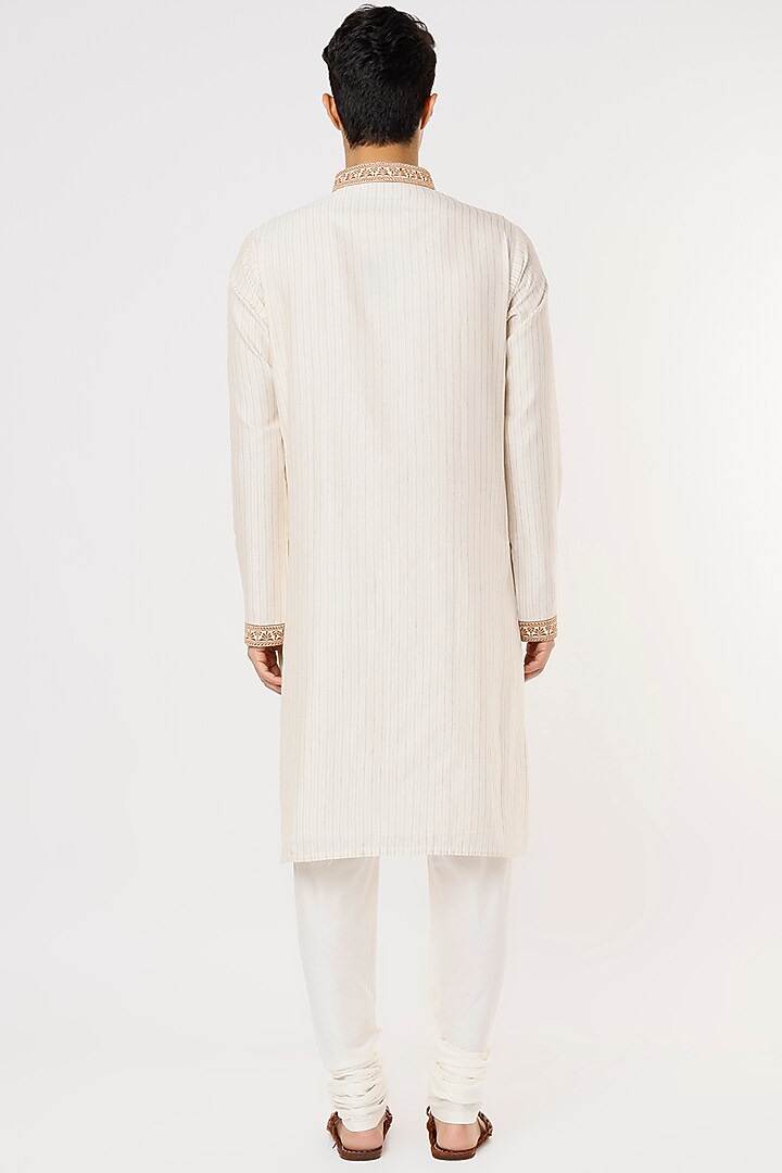 White Cotton Silk Embroidered Kurta Set by Dhruv Vaish at Pernia's Pop Up Shop