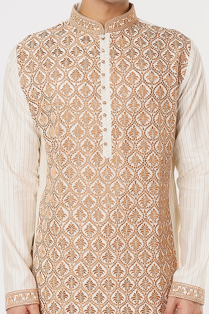 White Cotton Silk Embroidered Kurta Set by Dhruv Vaish at Pernia's Pop Up Shop