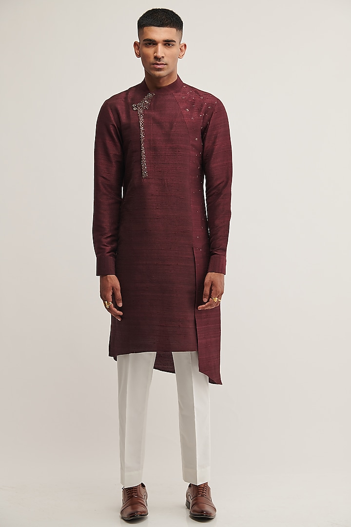 Old Mauve Embroidered Kurta Set by Dhruv Vaish at Pernia's Pop Up Shop