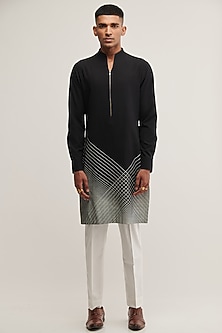 product-color-Black