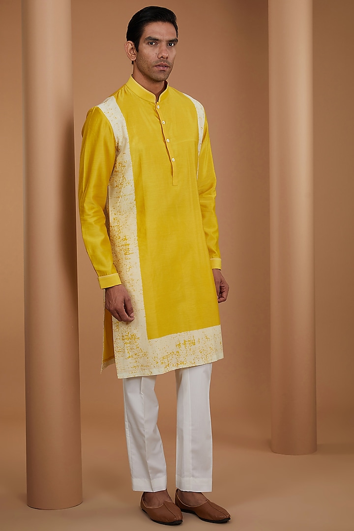 Marigold Cotton Silk Chanderi Printed Kurta Set by Dhruv Vaish at Pernia's Pop Up Shop