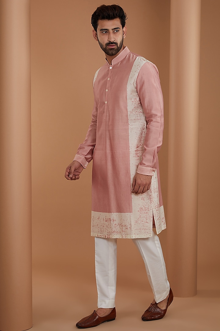 Onion Pink Cotton Silk Chanderi Printed Kurta Set by Dhruv Vaish at Pernia's Pop Up Shop