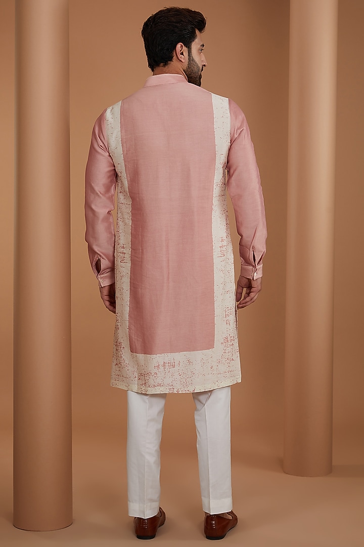 Onion Pink Cotton Silk Chanderi Printed Kurta Set by Dhruv Vaish at Pernia's Pop Up Shop