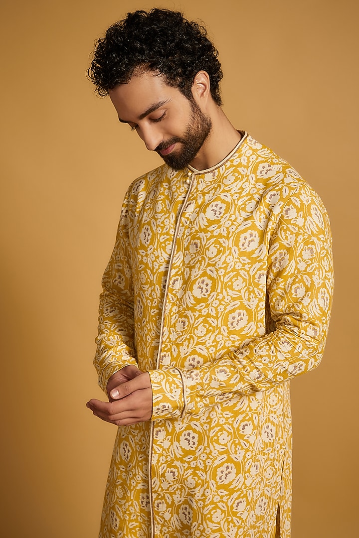 Yellow Handloom Cotton Printed Kurta Set by Dhruv Vaish at Pernia's Pop Up Shop