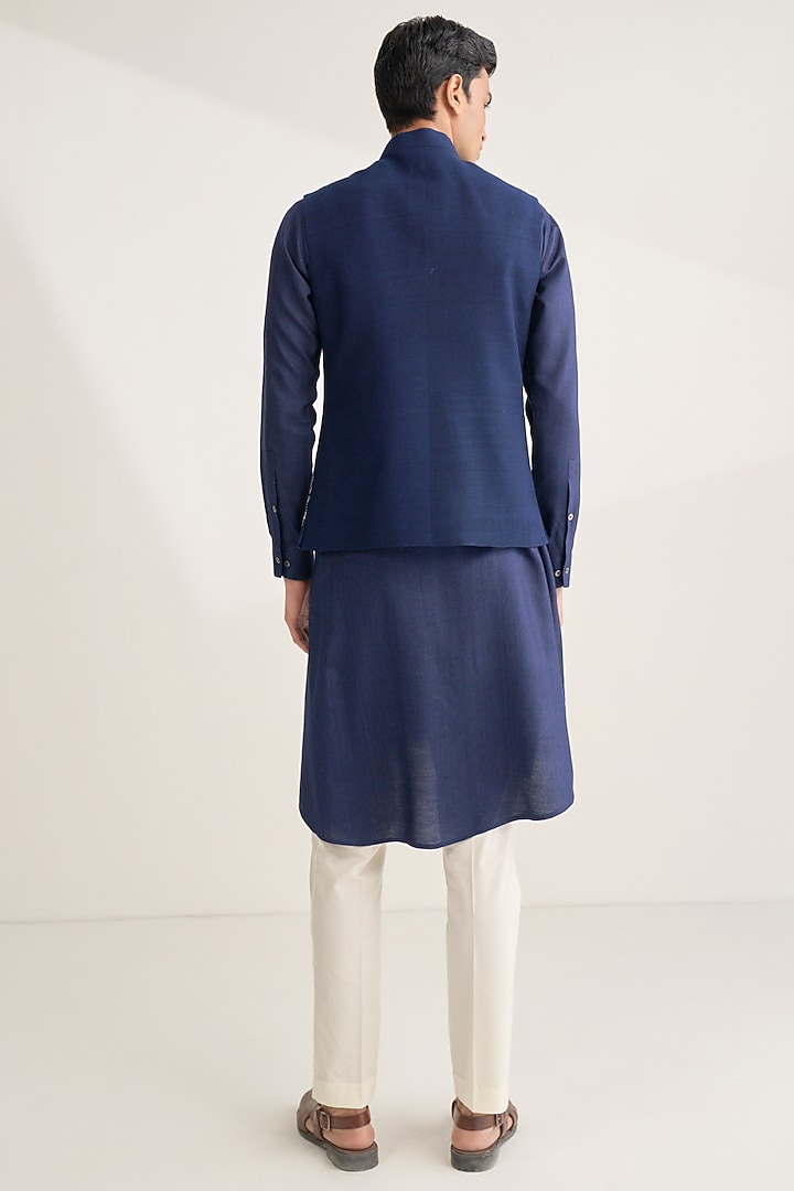 Navy Silk Embroidered Bundi Jacket by Dhruv Vaish at Pernia's Pop Up Shop