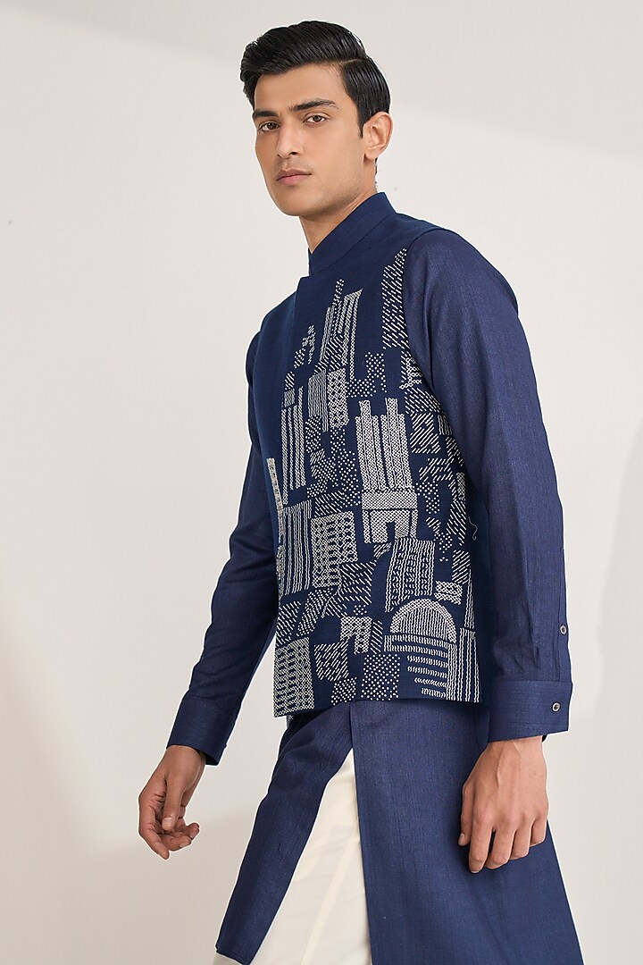 Navy Silk Embroidered Bundi Jacket by Dhruv Vaish at Pernia's Pop Up Shop