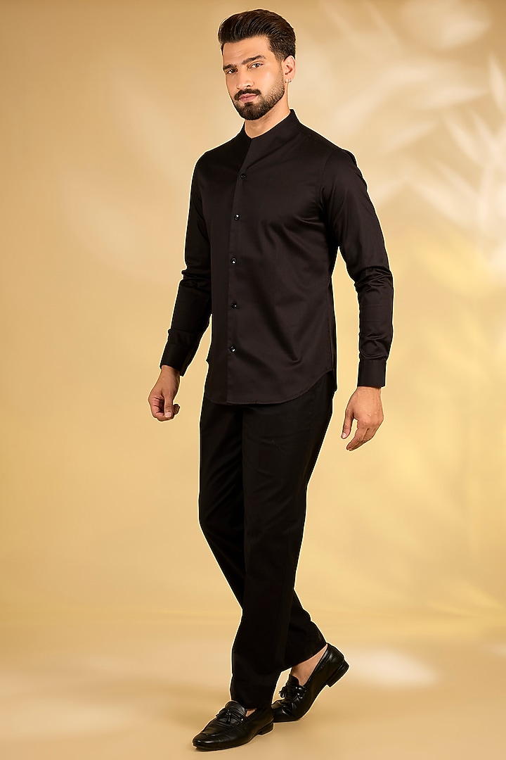 Bottle Green Textured Fabric Groom Indowestern Set by Dhruv Vaish at Pernia's Pop Up Shop