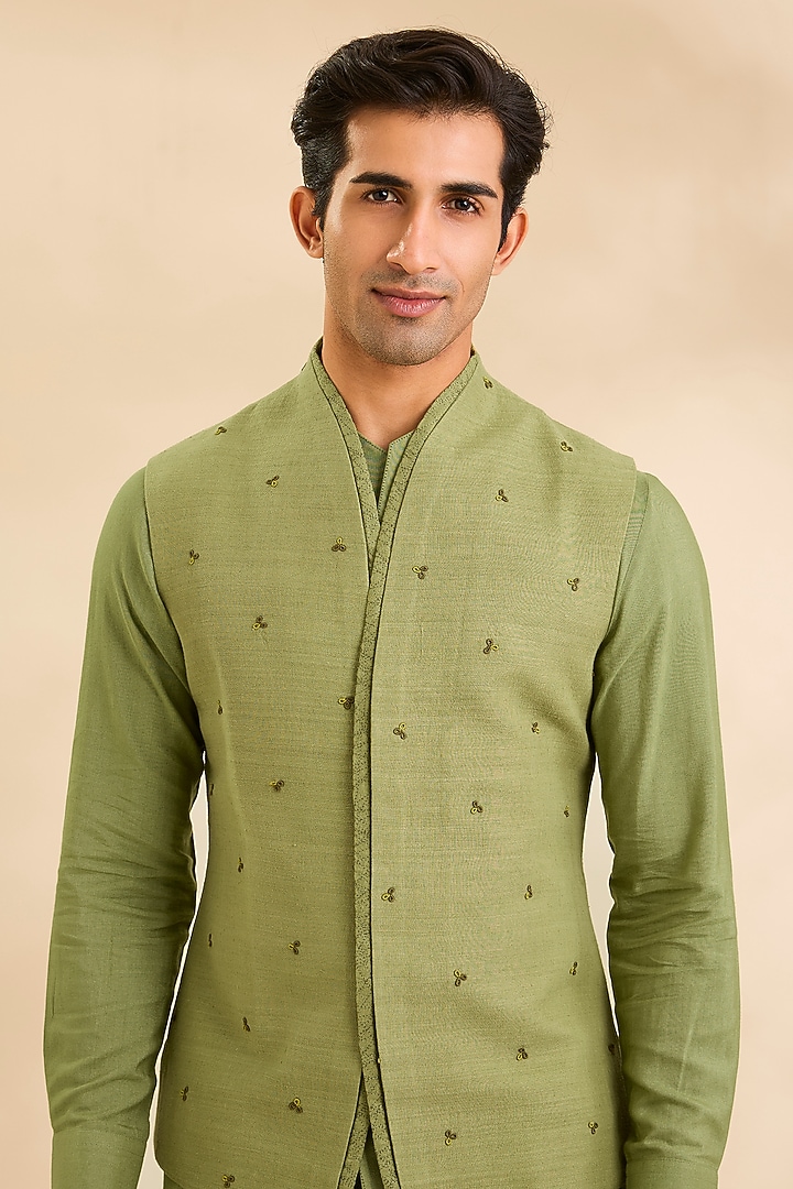 Fern Green Silk Bundi Jacket Set by Dhruv Vaish at Pernia's Pop Up Shop