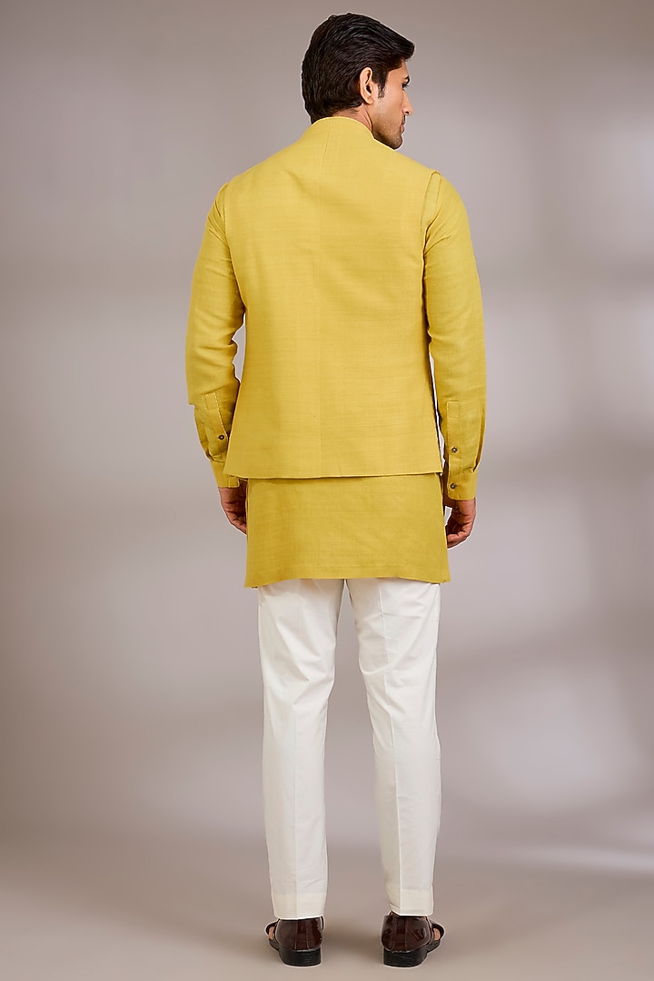 Marigold Yellow Silk Bundi Jacket Set by Dhruv Vaish at Pernia's Pop Up Shop