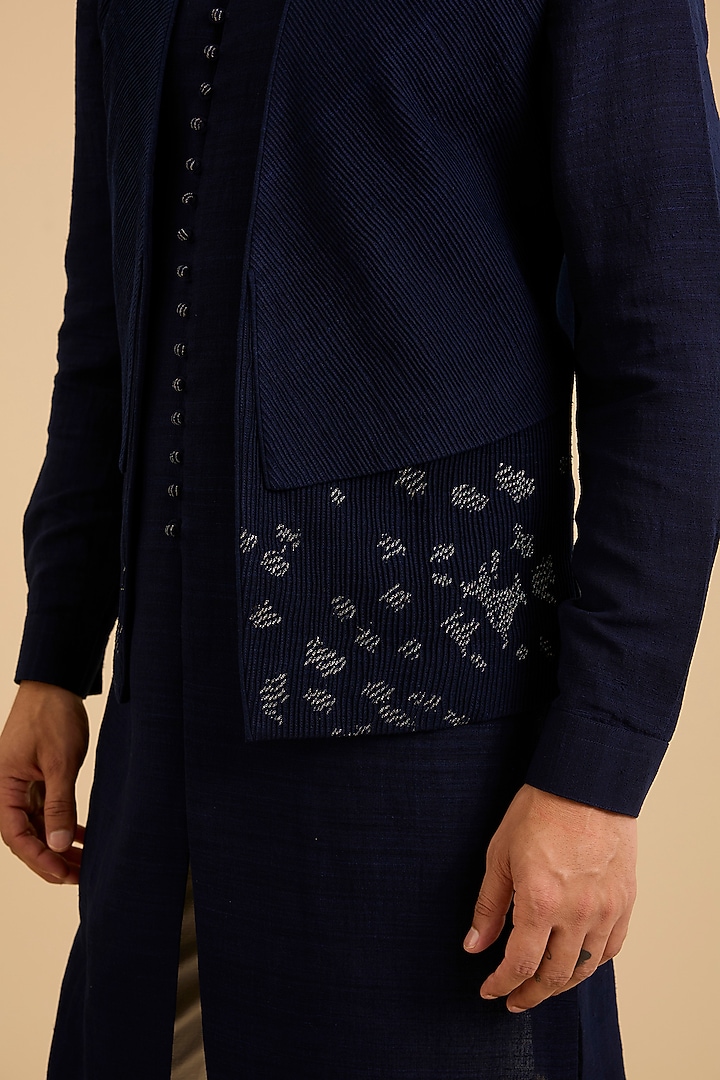 Navy Silk Bundi Jacket Set by Dhruv Vaish at Pernia's Pop Up Shop