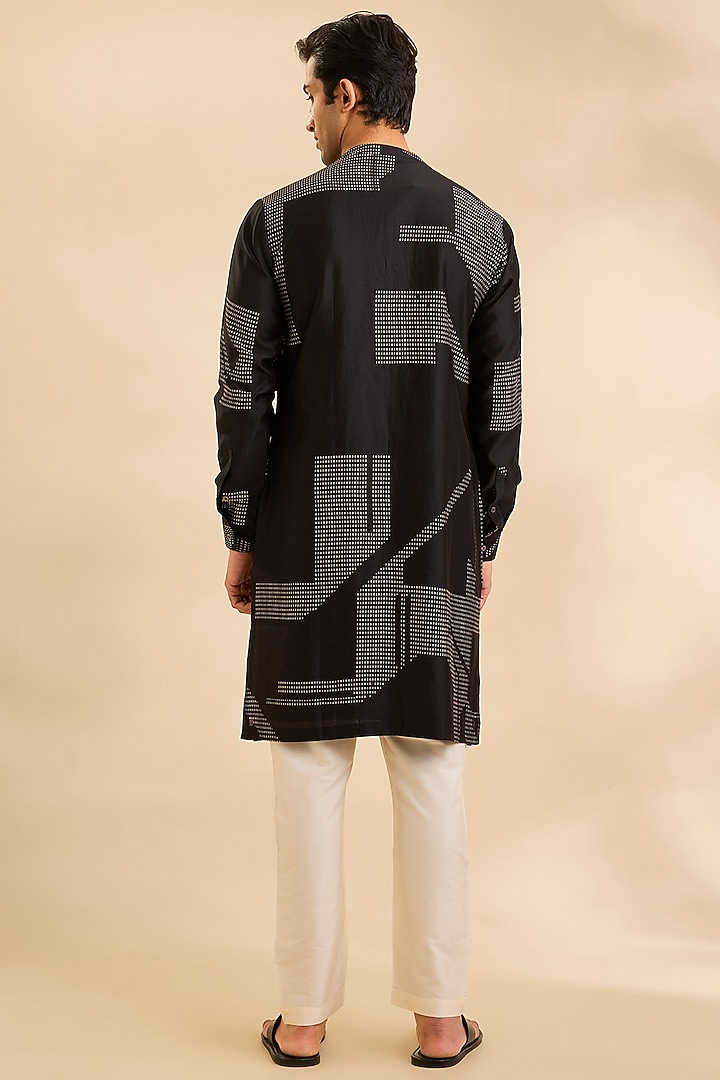 Black Chanderi Kurta Set by Dhruv Vaish at Pernia's Pop Up Shop