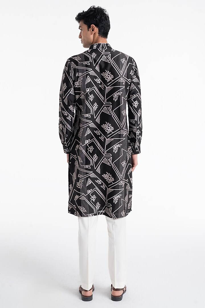 Black Chanderi Geometric Printed & Thread Embroidered Kurta Set by Dhruv Vaish at Pernia's Pop Up Shop