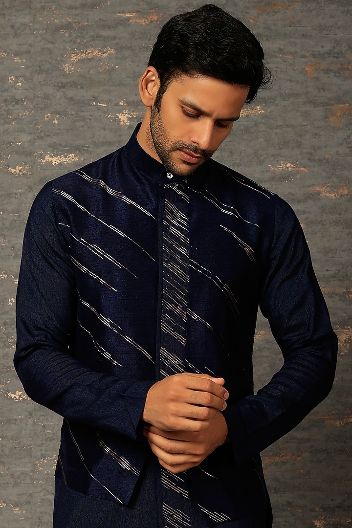 Navy Blue Raw Silk Embroidered Kurta Set by Dhruv Vaish at Pernia's Pop Up Shop