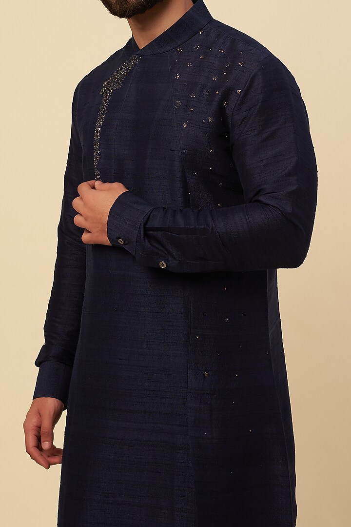 Navy Blue Raw Silk Metallic Embroidered Kurta Set by Dhruv Vaish at Pernia's Pop Up Shop