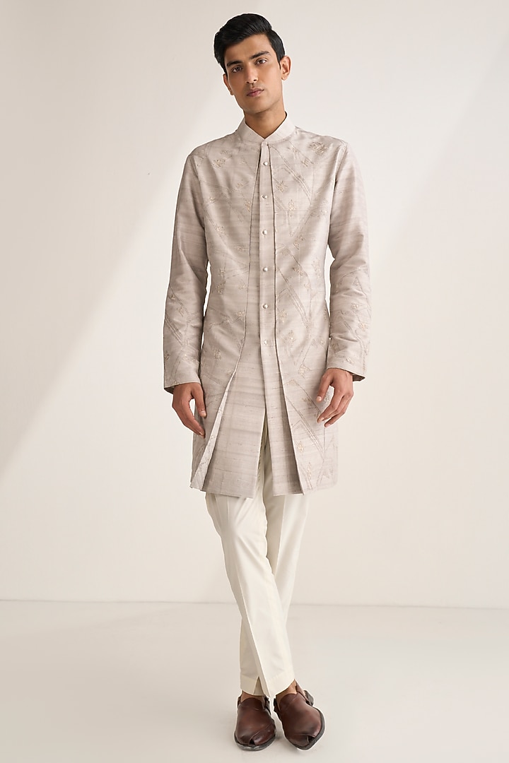 London Fog Raw Silk Embroidered Kurta Set by Dhruv Vaish at Pernia's Pop Up Shop