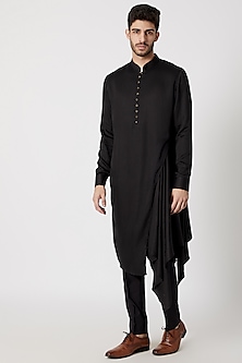 product-color-Black