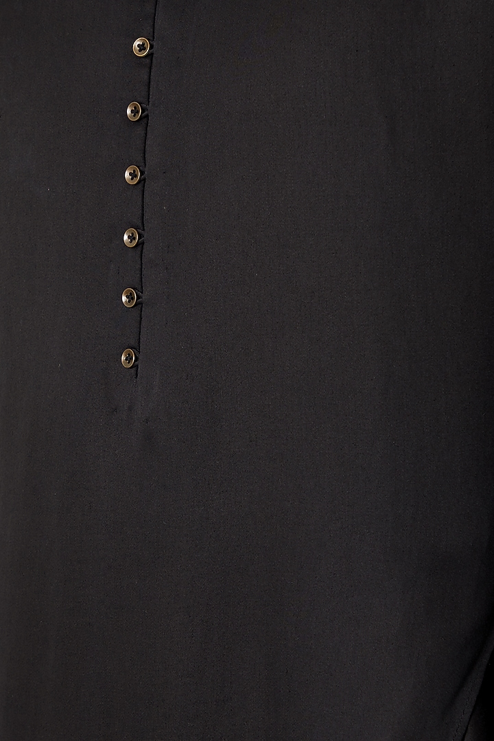 Black Cotton Viscose Kurta by Dhruv Vaish at Pernia's Pop Up Shop