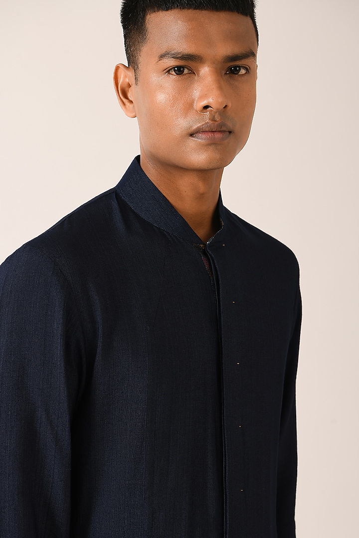 Navy Blue Cotton Silk Kurta Set by Dhruv Vaish at Pernia's Pop Up Shop