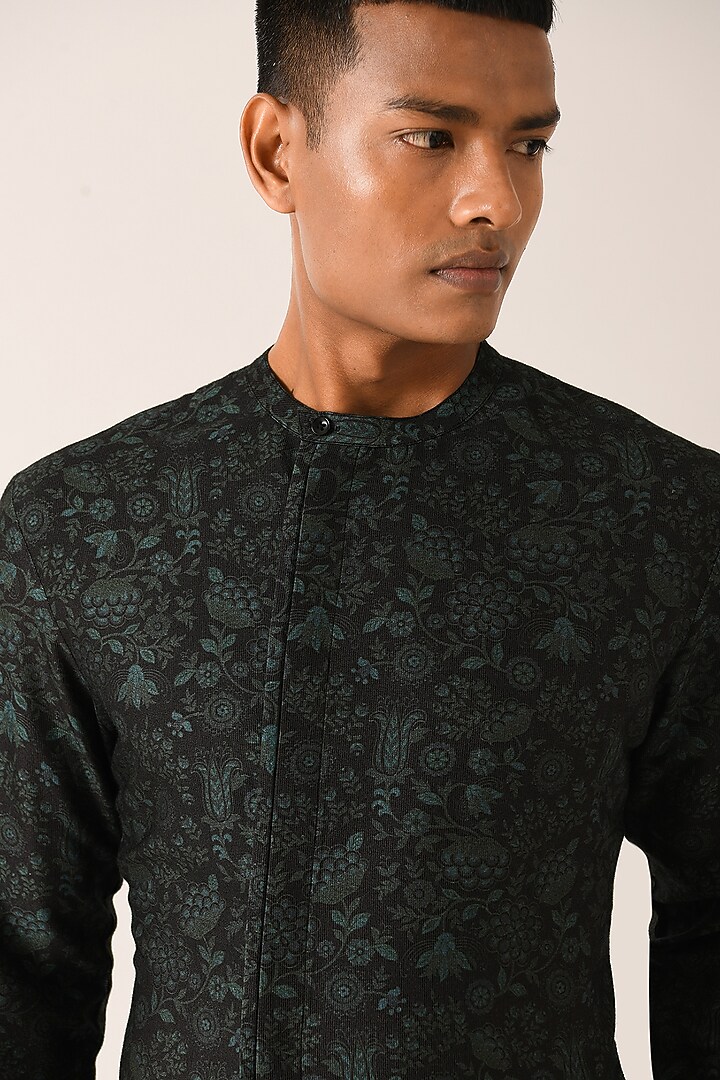 Black Cotton Silk Printed Side-Open Kurta Set by Dhruv Vaish at Pernia's Pop Up Shop