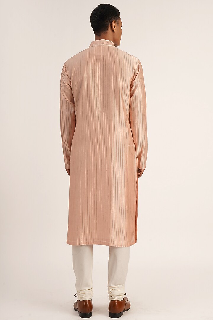 Sandrose Cotton Silk Thread Embroidered Kurta Set by Dhruv Vaish at Pernia's Pop Up Shop