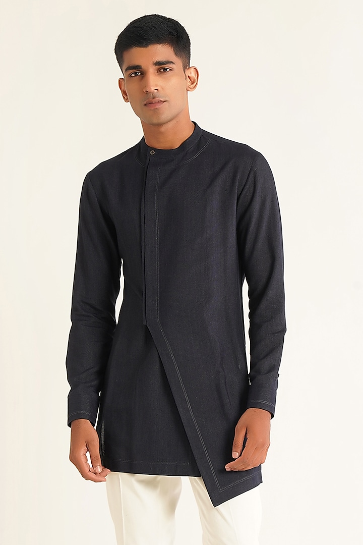 Black Cotton Silk Side-Open Kurta by Dhruv Vaish at Pernia's Pop Up Shop