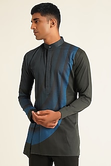 product-color-Black