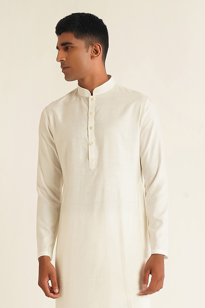 Ivory Cotton Silk Textured Kurta Set by Dhruv Vaish at Pernia's Pop Up Shop