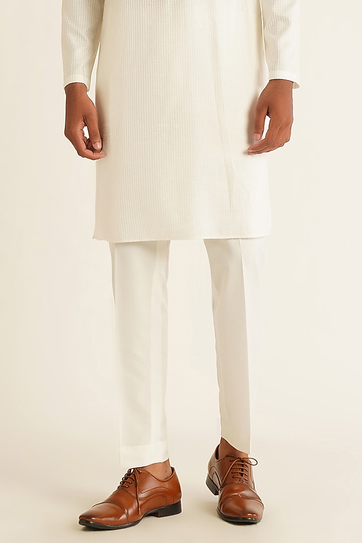 Ivory Cotton Silk Textured Kurta Set by Dhruv Vaish at Pernia's Pop Up Shop