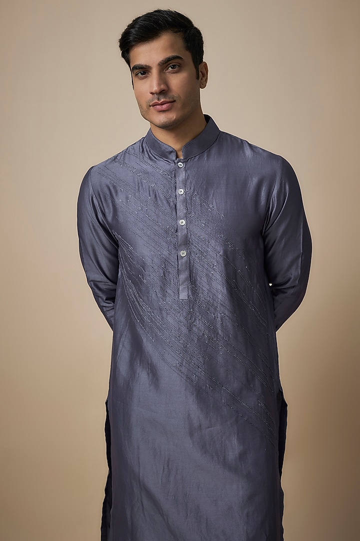 Blue Cotton Silk Chanderi Embroidered Kurta Set by Dhruv Vaish at Pernia's Pop Up Shop