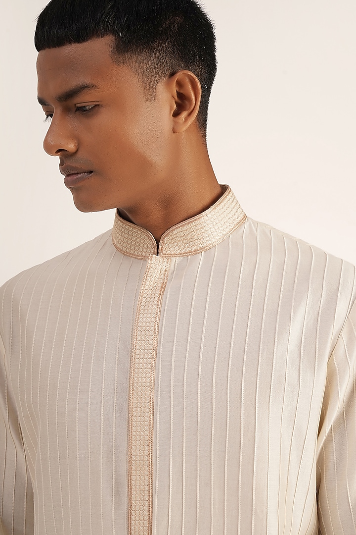 Vanilla Cotton Silk Thread Embroidered Kurta Set by Dhruv Vaish at Pernia's Pop Up Shop