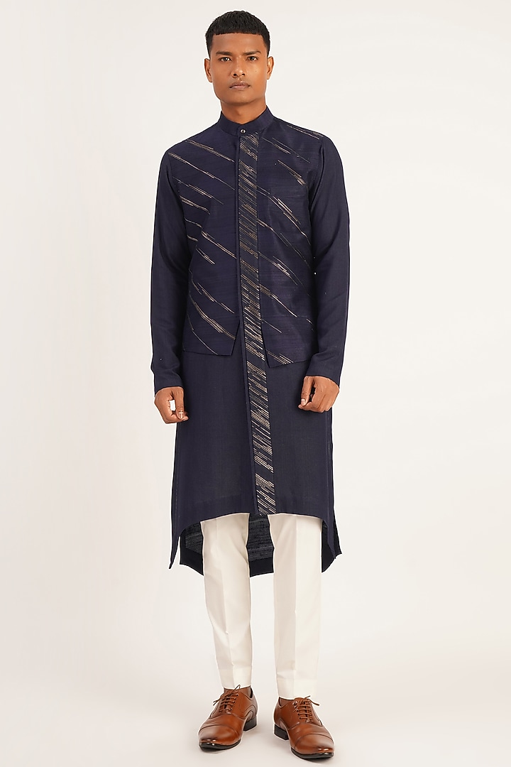 Navy Blue Embroidered Kurta Set by Dhruv Vaish at Pernia's Pop Up Shop