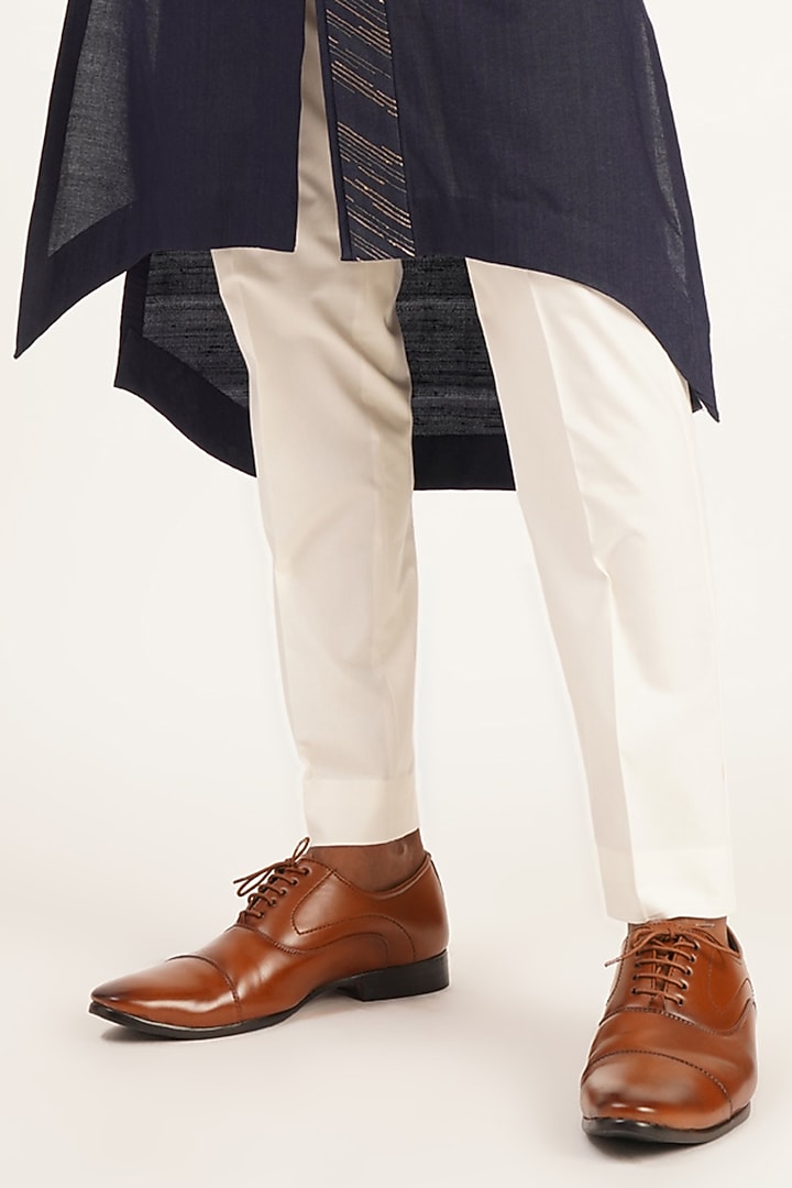 Navy Blue Cotton Silk Embroidered Kurta Set by Dhruv Vaish at Pernia's Pop Up Shop