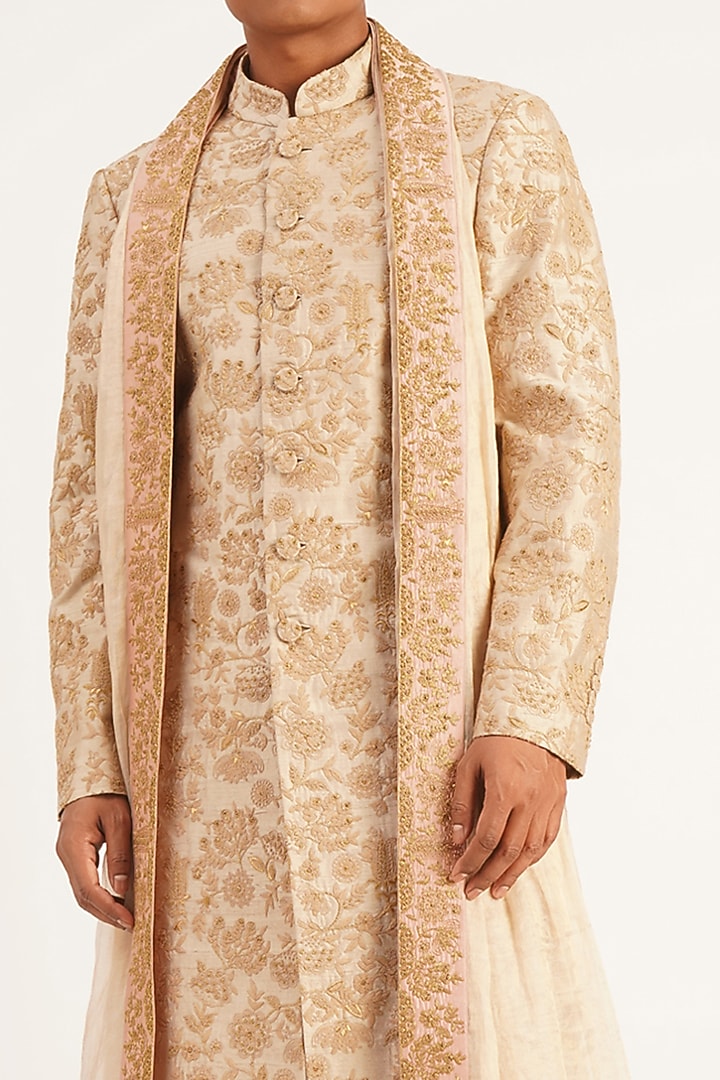 Pink & Gold Embroidered Stole by Dhruv Vaish at Pernia's Pop Up Shop