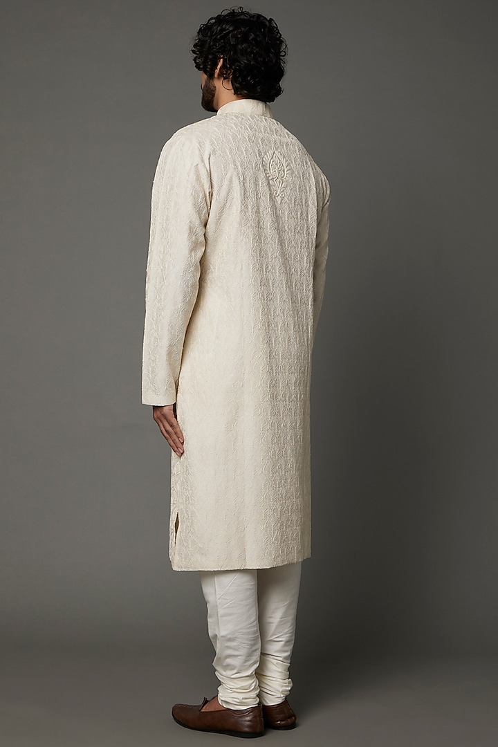 Ivory Cotton Silk Chanderi Thread Embroidered Kurta Set by Dhruv Vaish at Pernia's Pop Up Shop