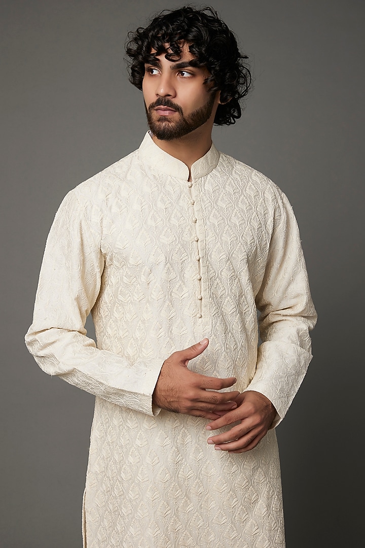 Ivory Cotton Silk Chanderi Thread Embroidered Kurta Set by Dhruv Vaish at Pernia's Pop Up Shop
