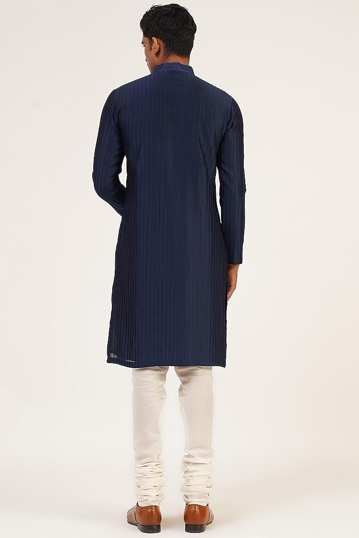 Navy Blue Cotton Silk Chanderi Draped Pintuck Kurta Set by Dhruv Vaish at Pernia's Pop Up Shop