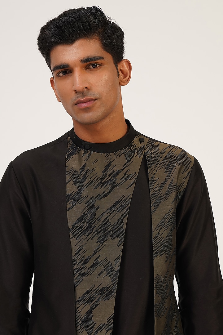Black Cotton Silk Chanderi Embroidered Asymmetric Kurta Set by Dhruv Vaish at Pernia's Pop Up Shop
