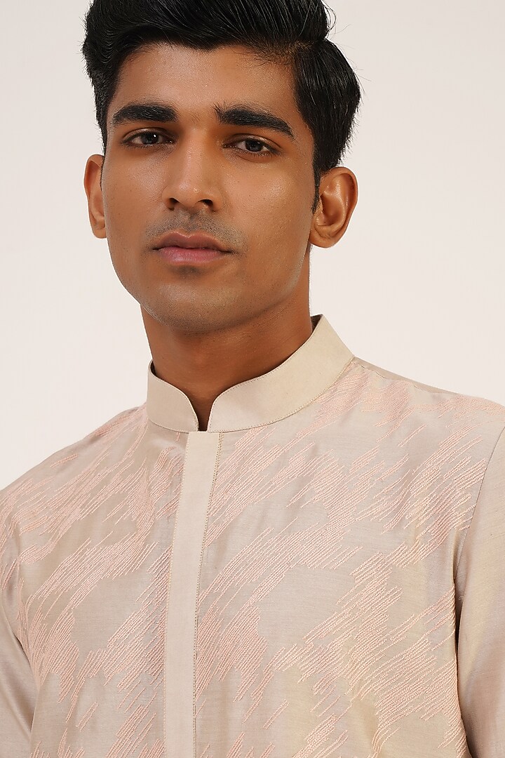 Beige Cotton Silk Chanderi Thread Embroidered Kurta Set by Dhruv Vaish at Pernia's Pop Up Shop
