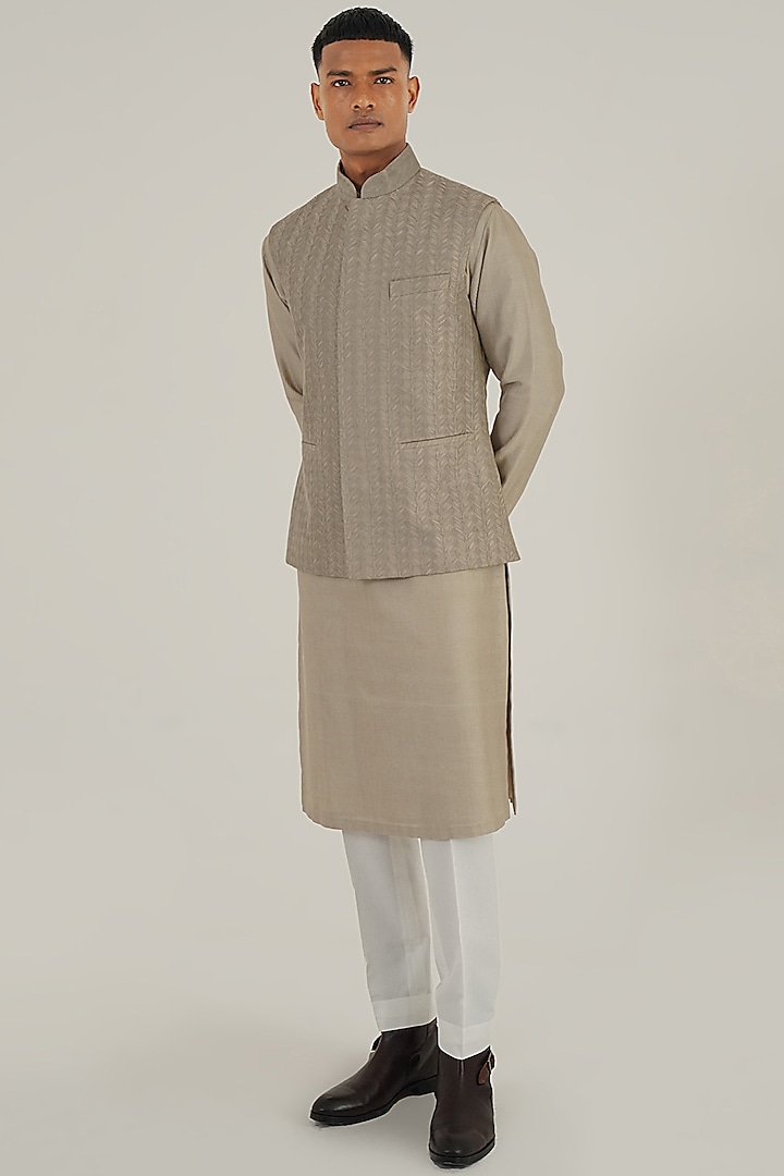 London Fog Silk Thread Embroidered Nehru Jacket by Dhruv Vaish