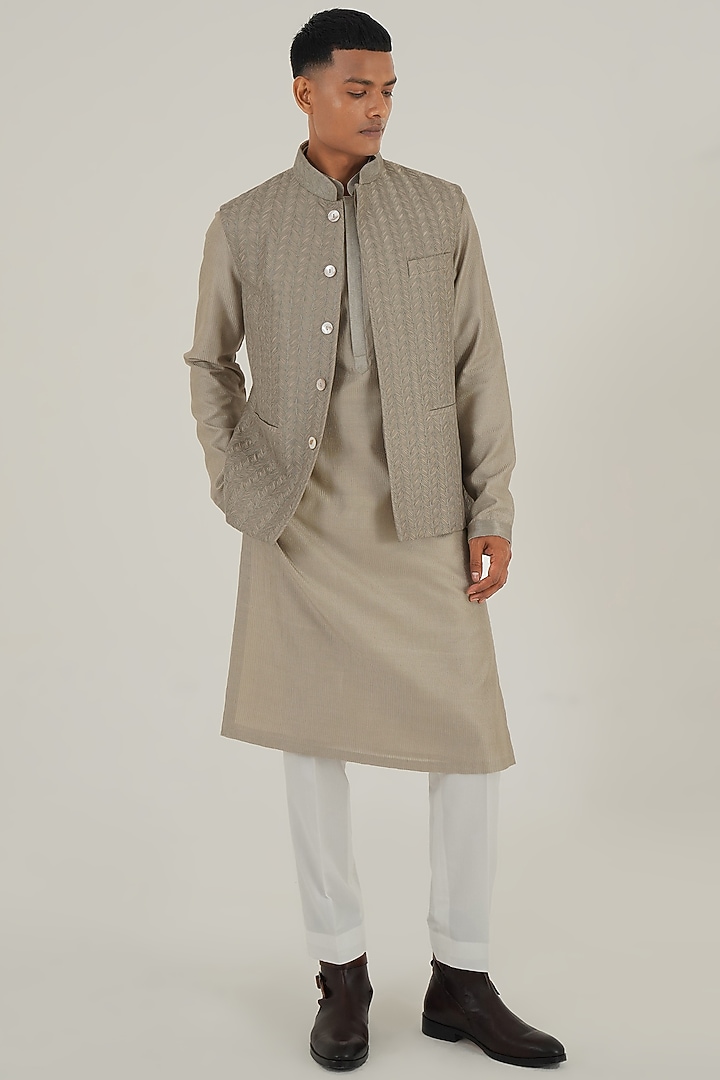 London Fog Silk Thread Embroidered Nehru Jacket by Dhruv Vaish at Pernia's Pop Up Shop